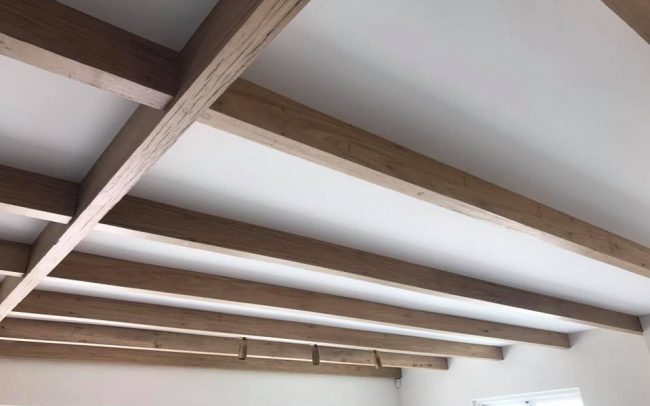Bronte Exposed rafters oak